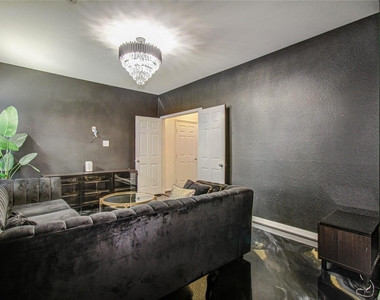 18707 Naples Ridge Court - Photo Thumbnail 12