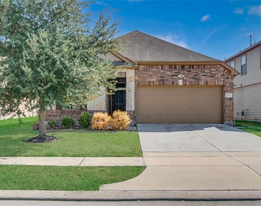 18707 Naples Ridge Court - Photo Thumbnail 1