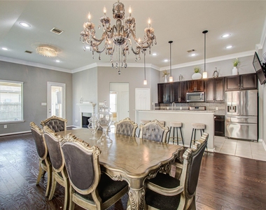 18707 Naples Ridge Court - Photo Thumbnail 24