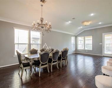 18707 Naples Ridge Court - Photo Thumbnail 23