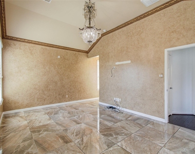 18707 Naples Ridge Court - Photo Thumbnail 28