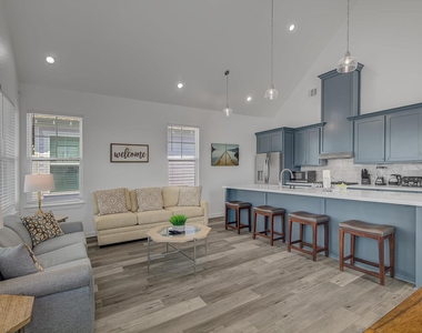 2311 67th Street - Photo Thumbnail 16