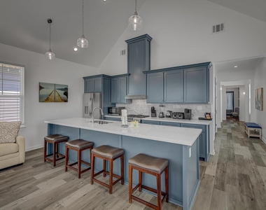 2311 67th Street - Photo Thumbnail 12