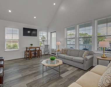 2311 67th Street - Photo Thumbnail 17