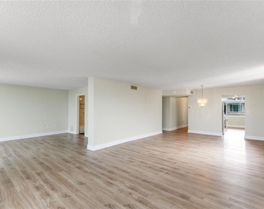 2699 Seville Boulevard - Photo Thumbnail 3