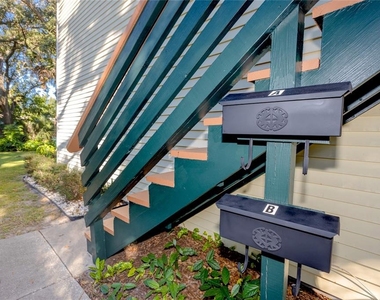 1303 S Moody Avenue - Photo Thumbnail 6