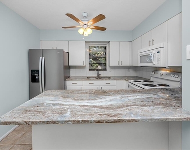 1303 S Moody Avenue - Photo Thumbnail 12