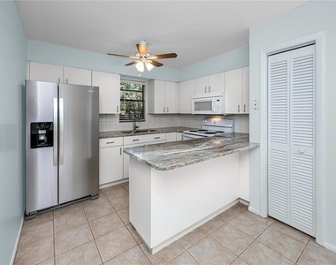 1303 S Moody Avenue - Photo Thumbnail 22