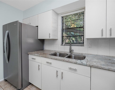 1303 S Moody Avenue - Photo Thumbnail 23