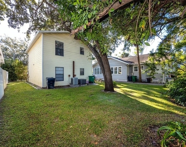 1303 S Moody Avenue - Photo Thumbnail 3