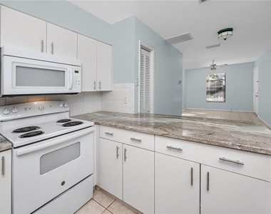 1303 S Moody Avenue - Photo Thumbnail 24