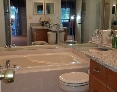153 Sun Isle Circle - Photo Thumbnail 17