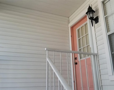 153 Sun Isle Circle - Photo Thumbnail 2