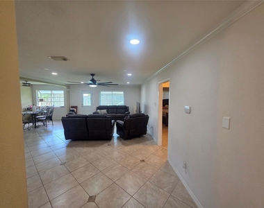12531 La Rochelle Drive - Photo Thumbnail 5