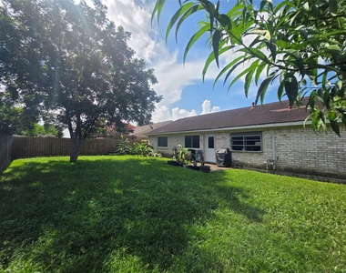 12531 La Rochelle Drive - Photo Thumbnail 12