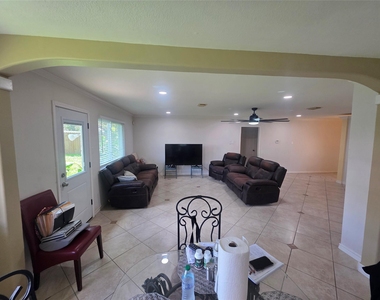 12531 La Rochelle Drive - Photo Thumbnail 11
