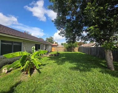 12531 La Rochelle Drive - Photo Thumbnail 14