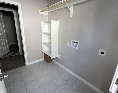 16945 Glenheath - Photo Thumbnail 2