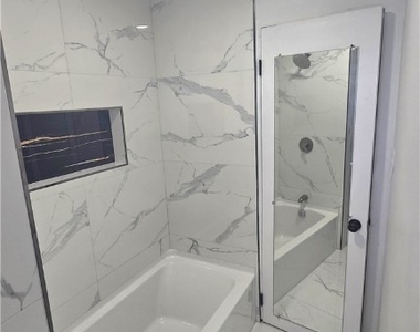 4560 Friendship Ave - Photo Thumbnail 9