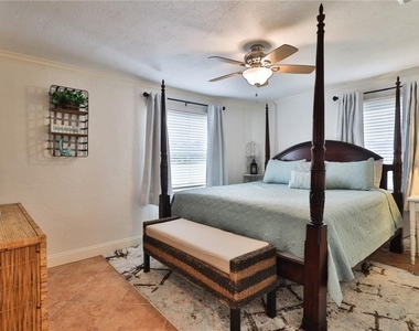 813 E 6th Avenue - Photo Thumbnail 13
