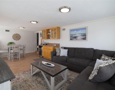 813 E 6th Avenue - Photo Thumbnail 8