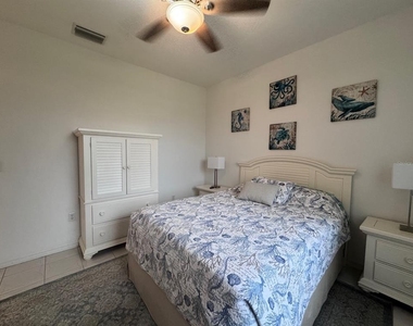 219 Venetia Avenue - Photo Thumbnail 8
