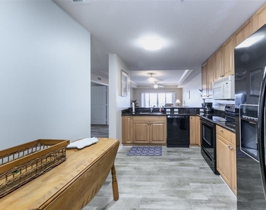 3322 Purple Martin Drive - Photo Thumbnail 9