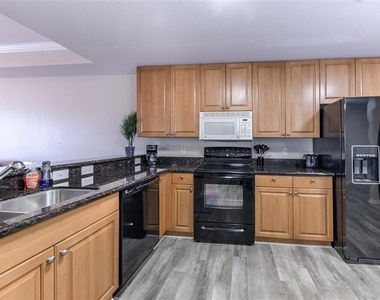 3322 Purple Martin Drive - Photo Thumbnail 11