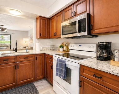 2403 Brigadoon Drive - Photo Thumbnail 12