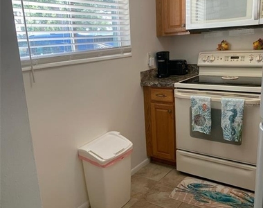 10004 Cortez Road W - Photo Thumbnail 20