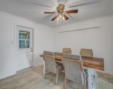 2128 59th Street - Photo Thumbnail 21