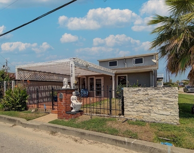 2128 59th Street - Photo Thumbnail 9