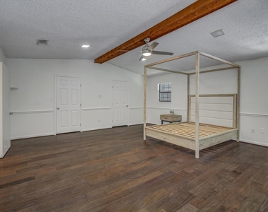 2128 59th Street - Photo Thumbnail 34