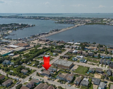 2128 59th Street - Photo Thumbnail 3
