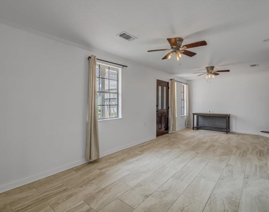 2128 59th Street - Photo Thumbnail 11
