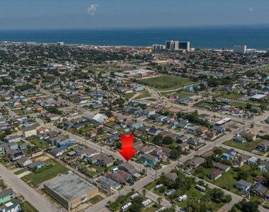 2128 59th Street - Photo Thumbnail 5