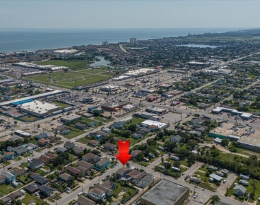 2128 59th Street - Photo Thumbnail 6