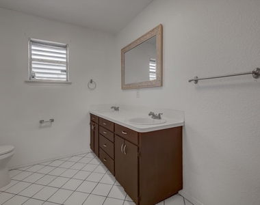 2128 59th Street - Photo Thumbnail 30