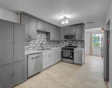 2128 59th Street - Photo Thumbnail 17