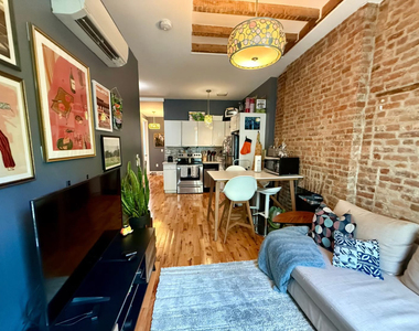 758 Putnam Avenue - Photo Thumbnail 3