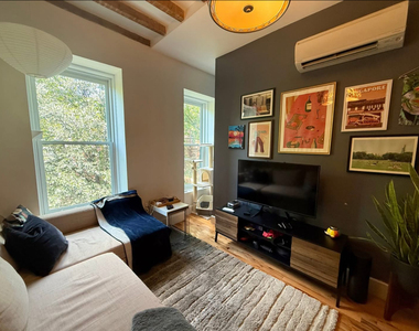 758 Putnam Avenue - Photo Thumbnail 4