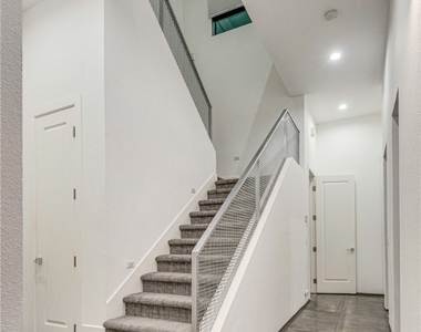628 Edgebrook Drive - Photo Thumbnail 19