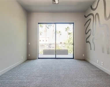 628 Edgebrook Drive - Photo Thumbnail 41