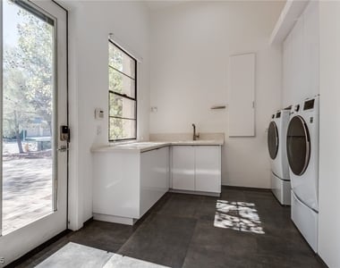 628 Edgebrook Drive - Photo Thumbnail 49