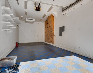 628 Edgebrook Drive - Photo Thumbnail 57