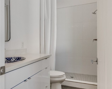 628 Edgebrook Drive - Photo Thumbnail 18