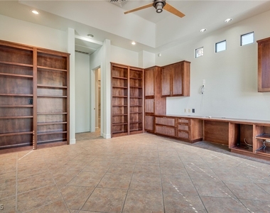 628 Edgebrook Drive - Photo Thumbnail 51