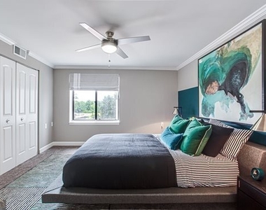3833 Peachtree Road Ne - Photo Thumbnail 10