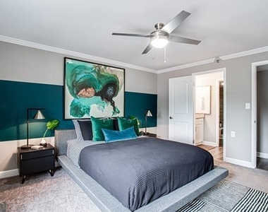 3833 Peachtree Road Ne - Photo Thumbnail 11