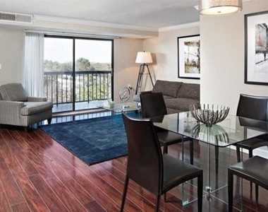 3833 Peachtree Road Ne - Photo Thumbnail 4
